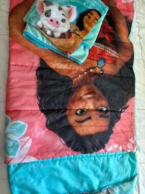 Girls' Moana Sleeping Bag and blanket- mainly Turquoise color.